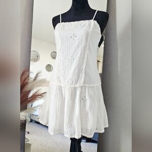 Small Cream Boho Eyelet Dress Women’s ___ Scalloped Hem Flowy Feminine